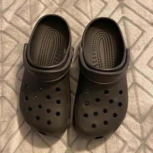 Black Crocs